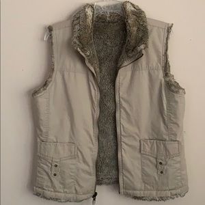 Old Navy reversible vest size L